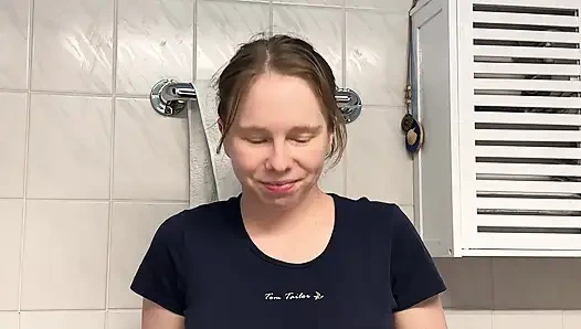 Женщина с большой грудью