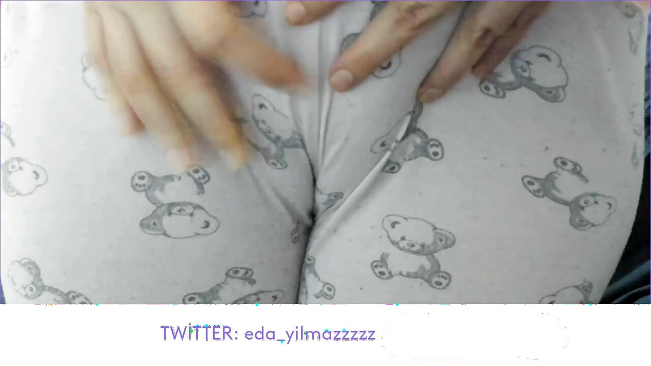 CAMELTOE- PAJAMA- SWOLLEN PUSSY