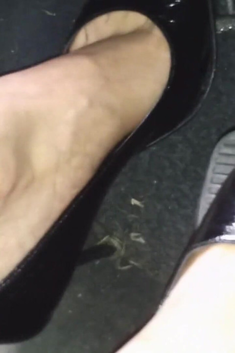 Driving and Revving in Black Pumps on Bare Foot