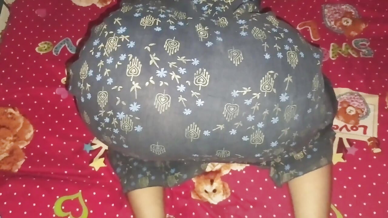In desi style, sister-in-law hit her sister-in-law's ass and slid her hard pussy at night.