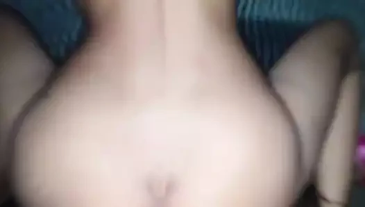 Я взял бхабхи в мой дом и трахал ее всю ночь раком и открыл ее киску, трахая ее киску