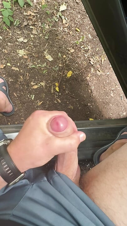 Masturbasi di hutan Phalempin