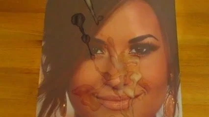 Cum haraç - demi lovato