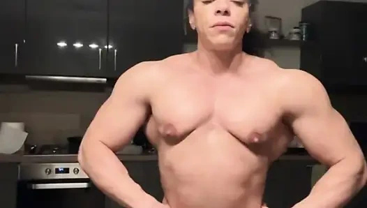 Black mommy is too muscular to stay clothed