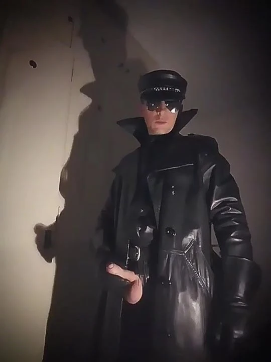 Jerking and cumming in full leather