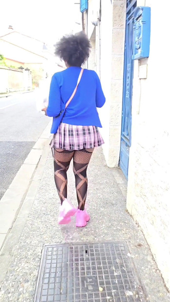 Must-share moment from "Ebony No Panties on the Street"