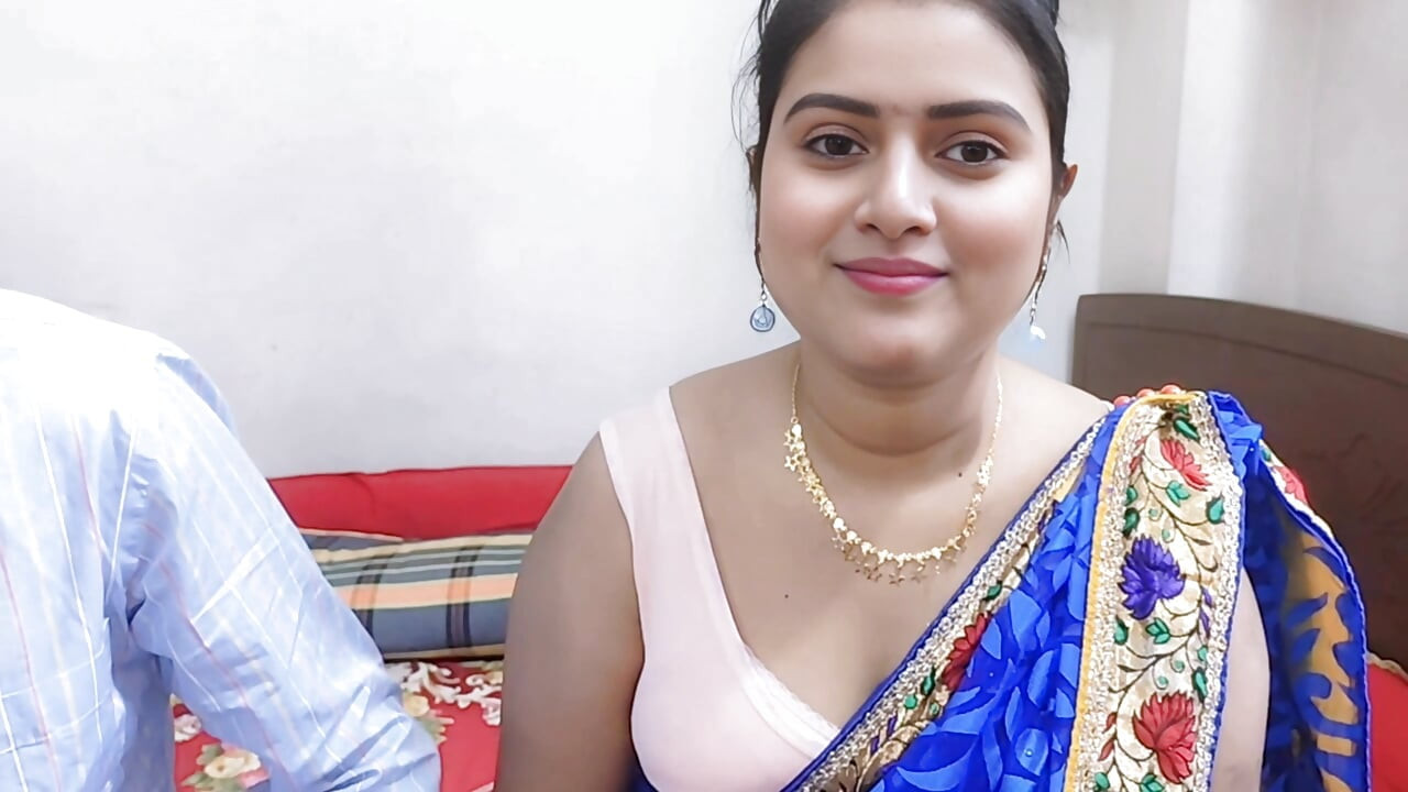 新しい彼女を友達の家に連れて行き、彼女とセックスする特別な動画。この動画をお楽しみください。