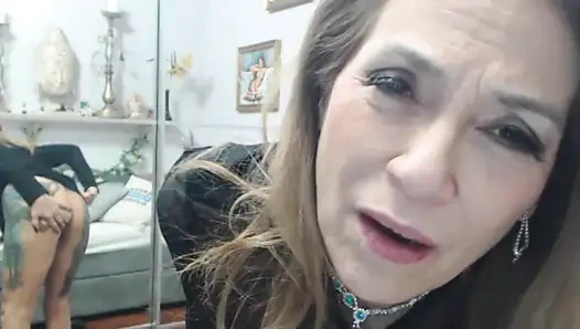 Entot aku dengan gaun karpet merahku