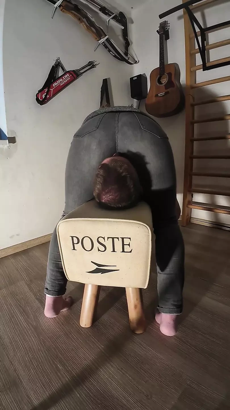 Jeans op gezicht zitten