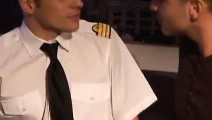 Yakışıklı adamlar derin göt yalama ve lanet.