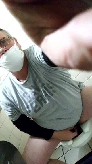 Tuvalet kriko ve boşalma