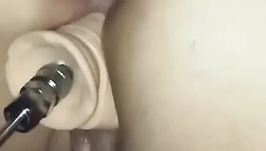 7 inçlik bir yarağın tadını çıkarıyor