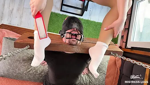 Foot Dust Feast Pedicure Scrapings Straight Into Slave's Mouth