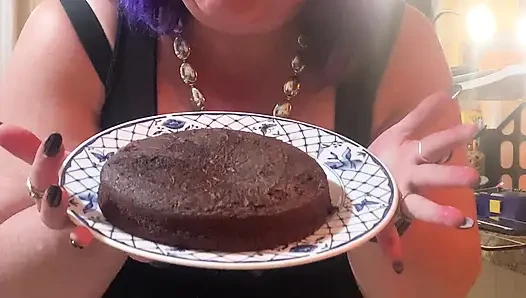 Feet Feet Feet in the Cake