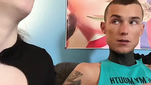 Kontol besar ayah hoss kado ngentot gadis tetangga sebelah doxy dengan penuh gairah seks tiga kali crot di dalam - pov