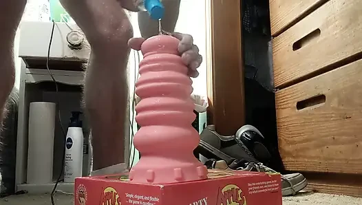 Tyler Durden ile büyük anal dildo Macaroon