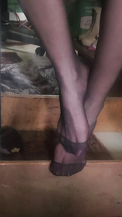 Goode Girl Black Pantyhose Foot Worship POV JOI