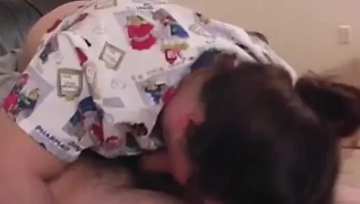 Tombul hatun gırtlağına kadar alıyor