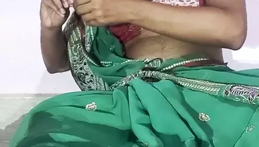 saree içinde masturbasyon