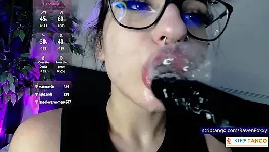 Ravenfoxxy keliatan gara-gara ketauan dan tau betul cara menggunakannya