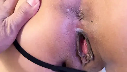 Секс с горничной в слишком сексуальном наряде