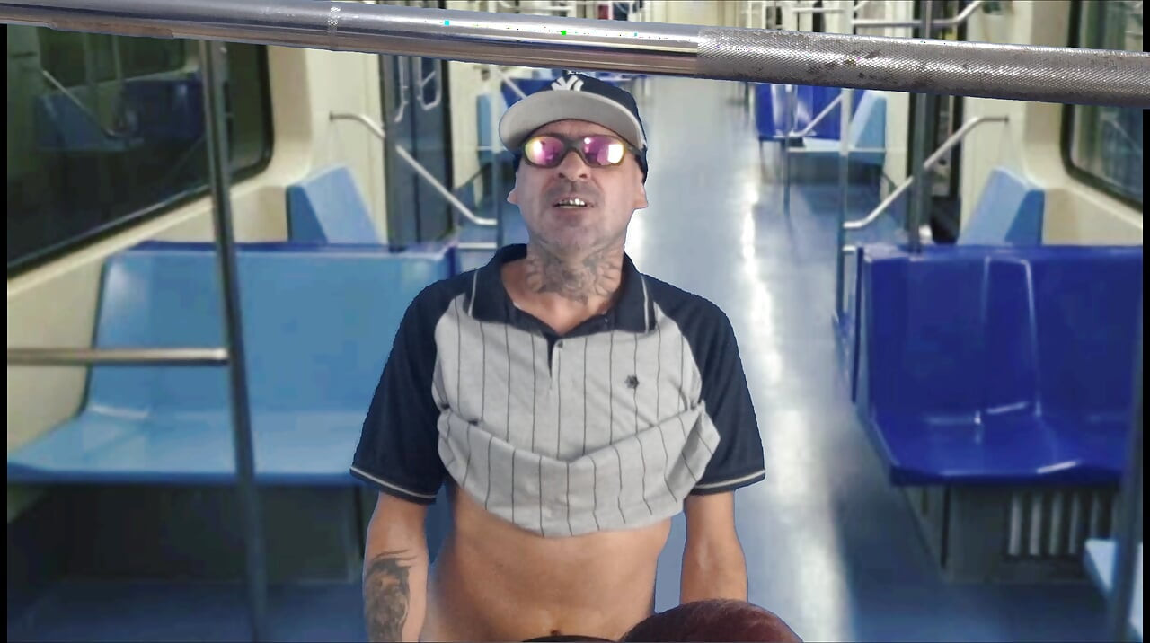 Atenție! Acest Pervers Penetrează Fetele Din Autobuz Din Spate!!