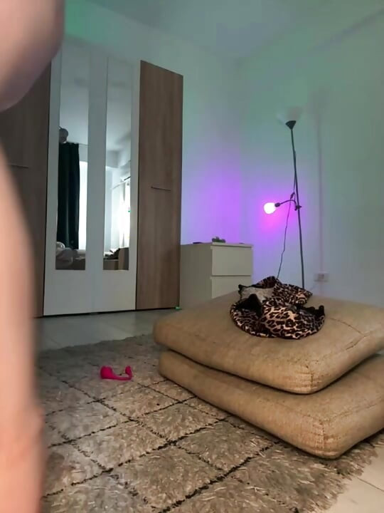Jucielussie نيك شرجي بديلدو كبير