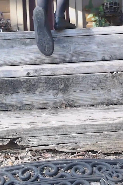 Draußen fuß stampfen auf Treppe in Wohnungen