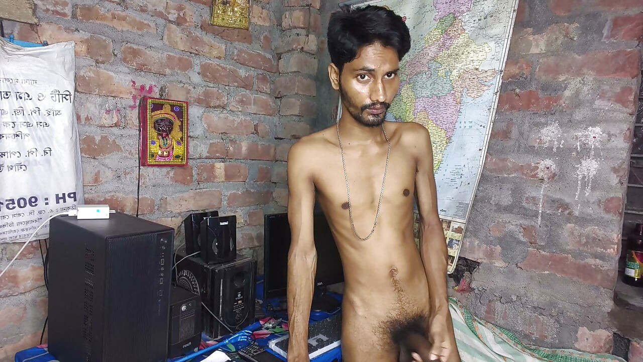 I'm taking off my lungi and massaging it