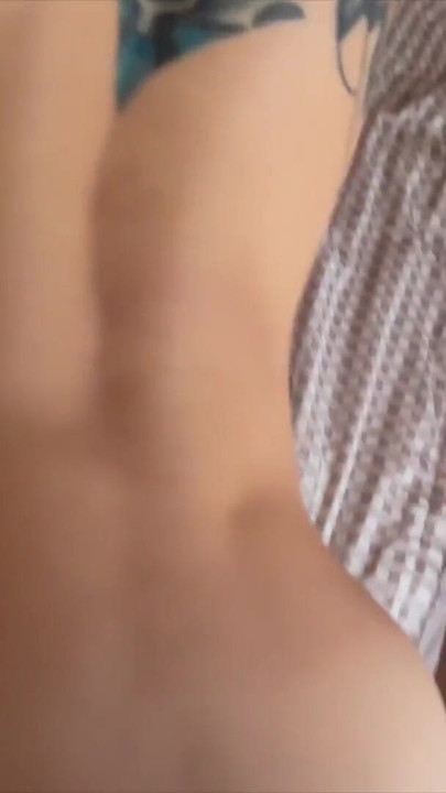 ゲイの3P-フェムイケメンのお尻のダブルペネストは、男たちを同時に絶頂させます | クリップ 1