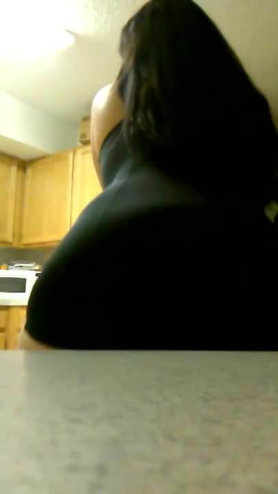 Latina Lip Slip