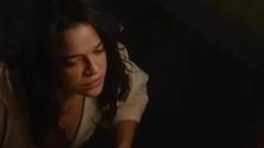 Michelle Rodriguez nackt im Auftrag (2016)
