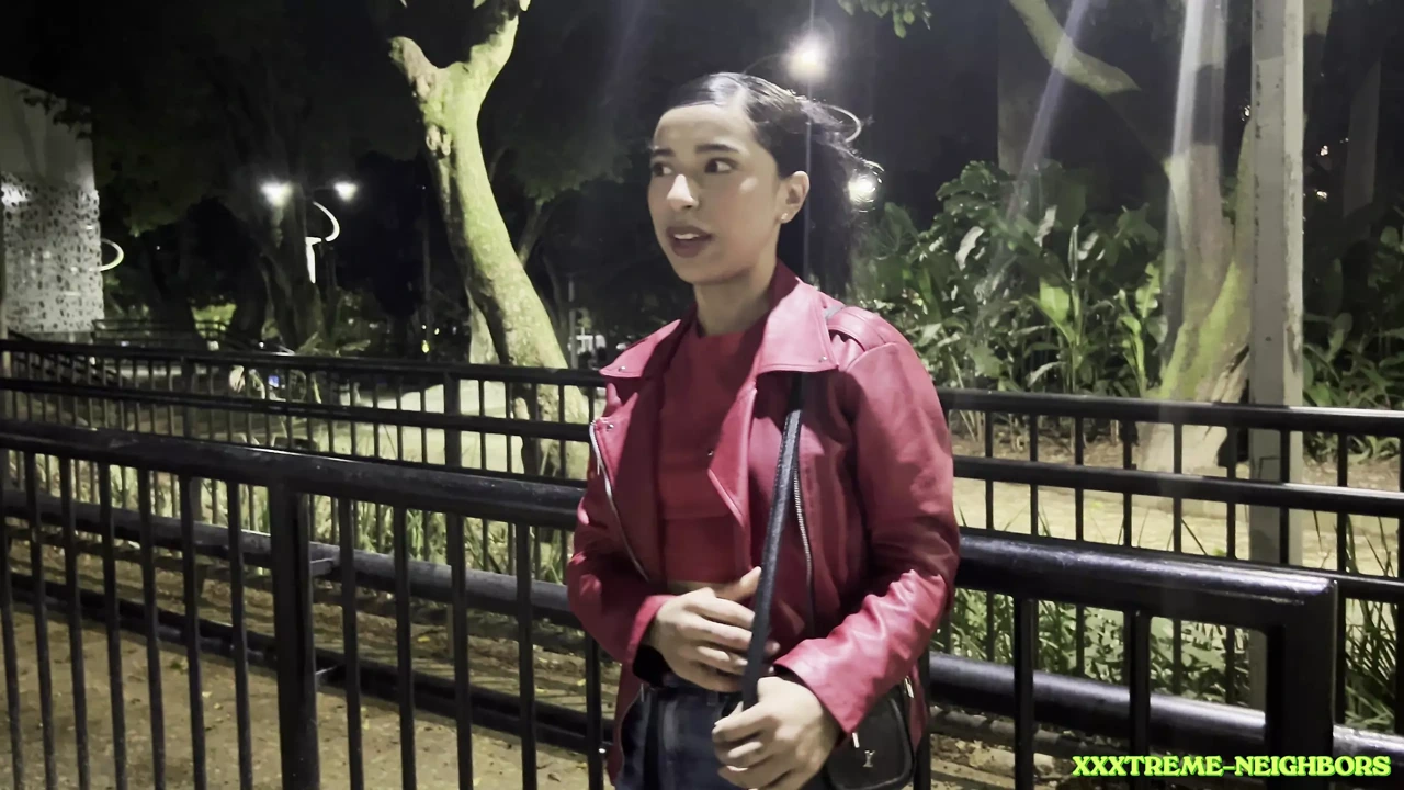 I TAKE A STRANGER HOME IN MEDELLIN AND END UP FUCKING HER WITHOUT A CONDOM