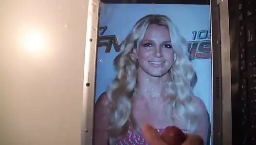 Britney Spears boşalma anısına 45