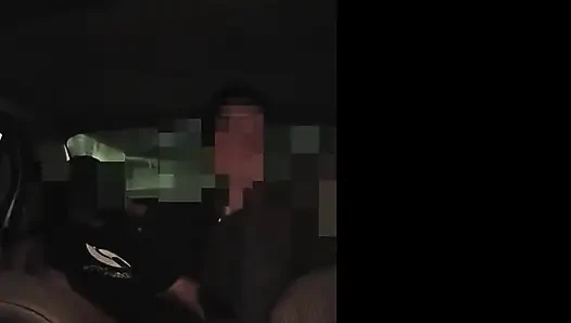 Я нашёл мужчину на площади, трахнул меня перед рогоносцем