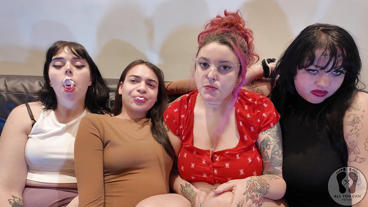 Four Girls Lollipop Chewing Gum Fetish Kissing Licking