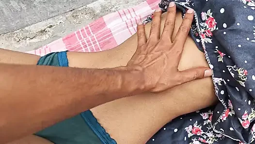 Aku ngentot memek sempit pacar desa indiaku, pacarku yang lagi marah besar