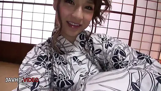 Vagina basah cewek cantik Asia dicrot sperma setelah dientot habis-habisan sampai oral