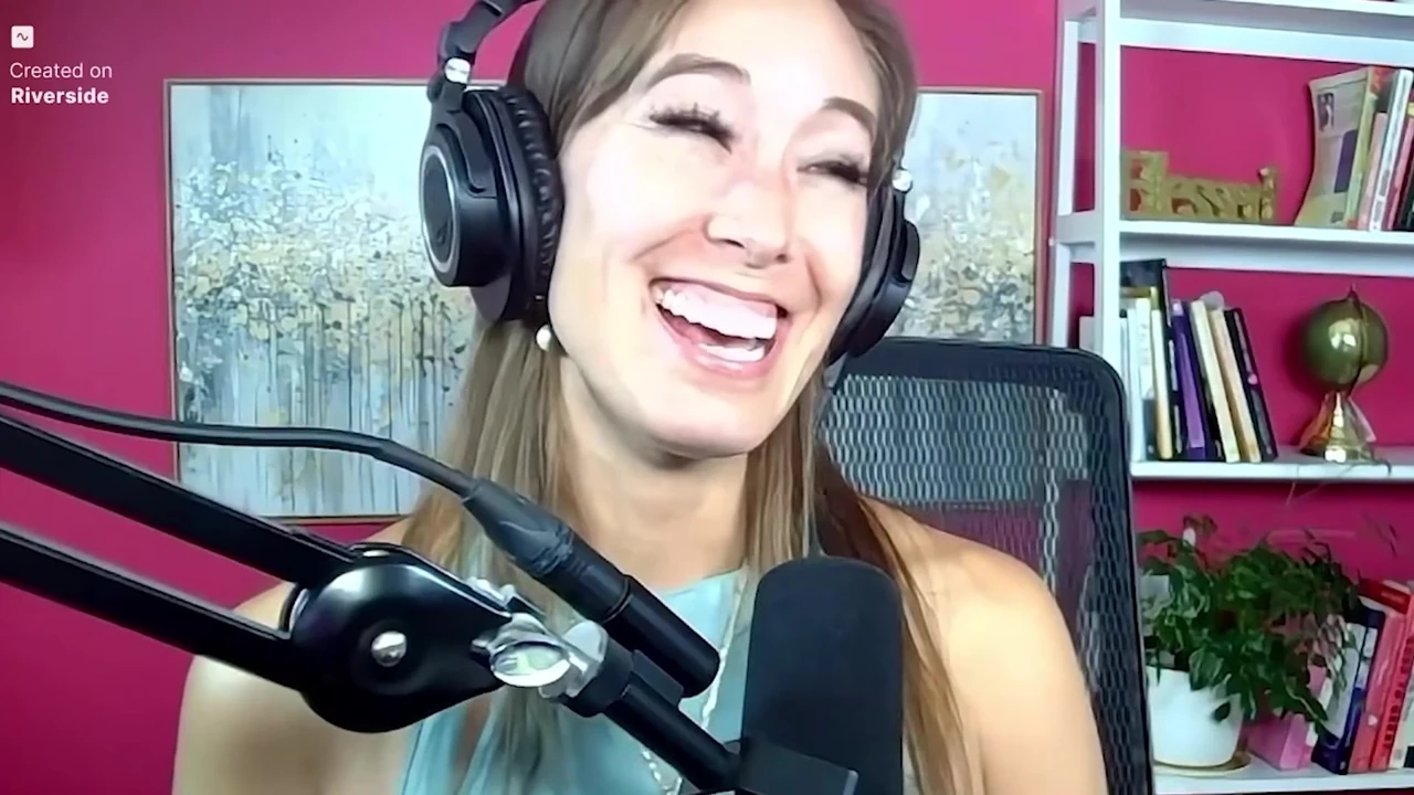 Trikepatrol röportajı - Christy Love (papaz, yetişkin sanatçı ve komedyen!)