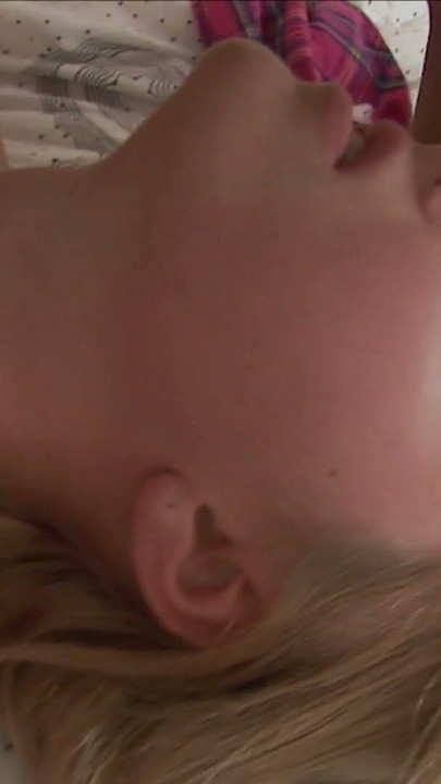 Extreme Threesome met 2 hete Babes en mega Squirt | Clip 2