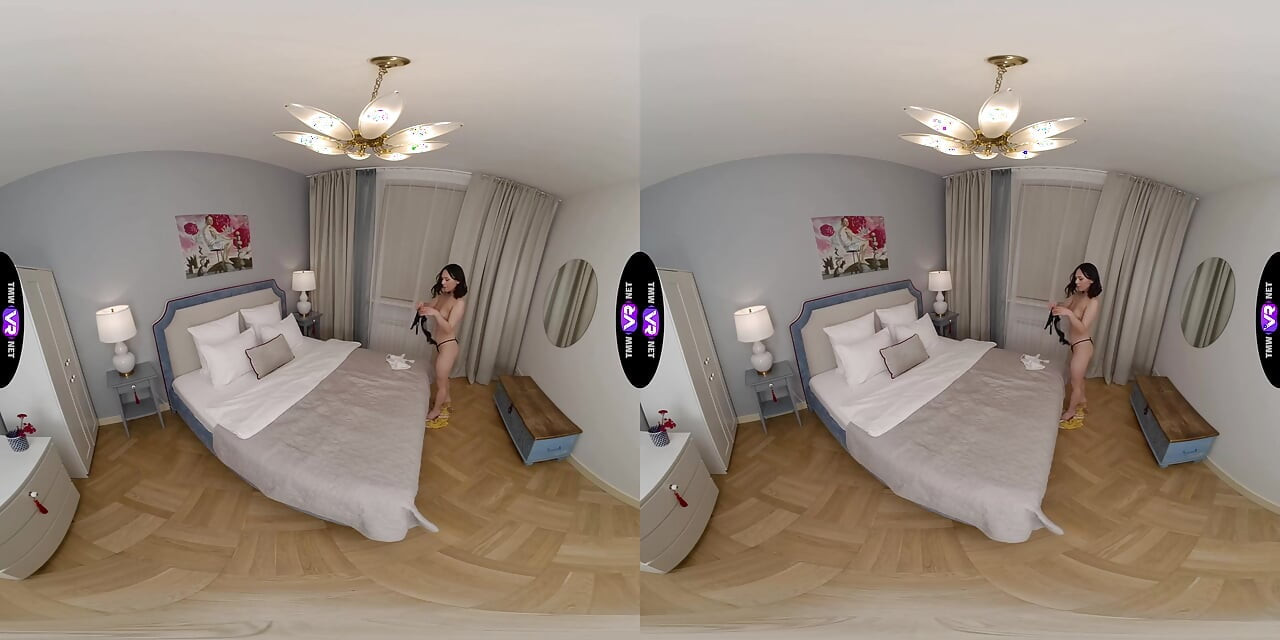 Lingerie Strip Tease Roxy’s Kinky Cleaning Day Fun - TmwVRnet