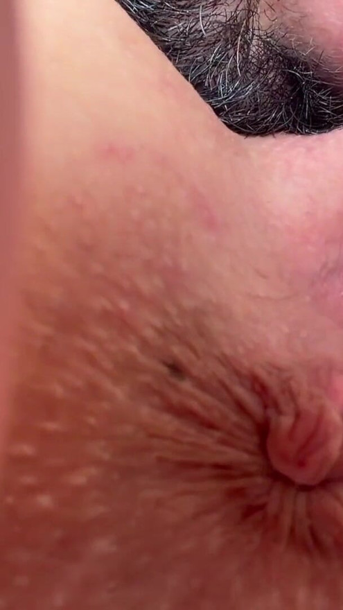 He Eats Her Wet Pussy for Minutes, Fingers Deep and Fucks Her Hard in Missionary - Real Amateur Couple | Clip 1