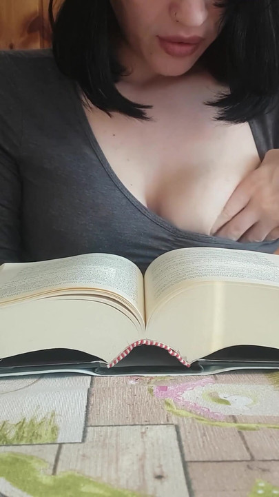 Key moment from "Histerical Literature Yumi: she can't read anymore and cums- vibrator (ENG)"