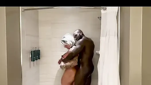 Stacxxxs Presents: Shower Time Fun Muscle Chick