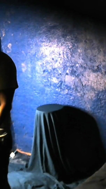 在工作时间穿制服的军事人员 |剪辑 1