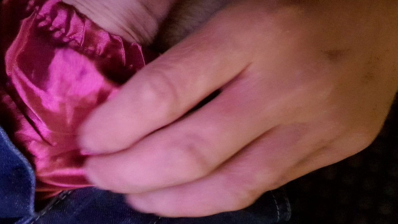 Satin wank