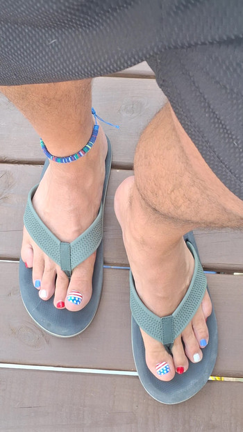 Showing my toes and anklet