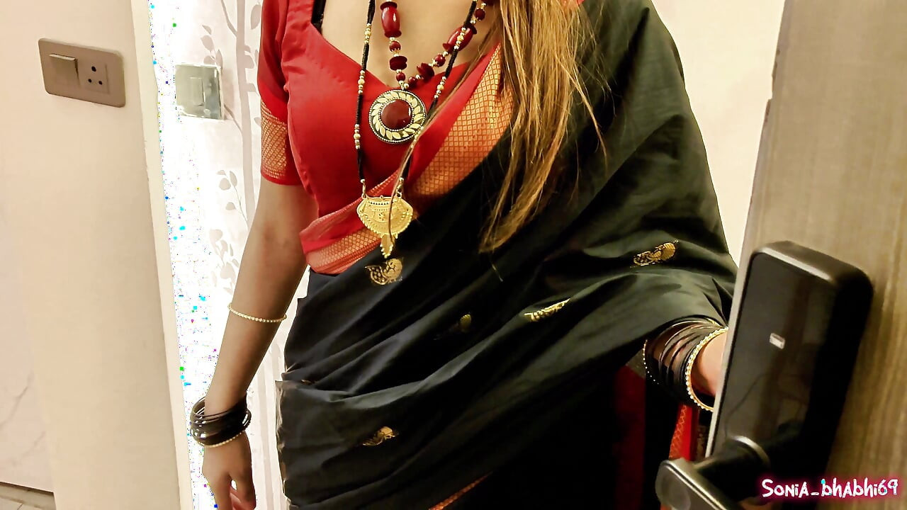 I Fuck My Indian Desi Mausi While No One Is in Home