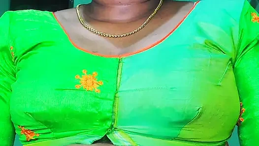 The girl lives alone at home, secretly her boyfriend comes home.