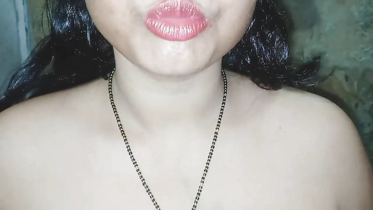 インド系ホットな彼女が一日中待って激しくセックスを懇願